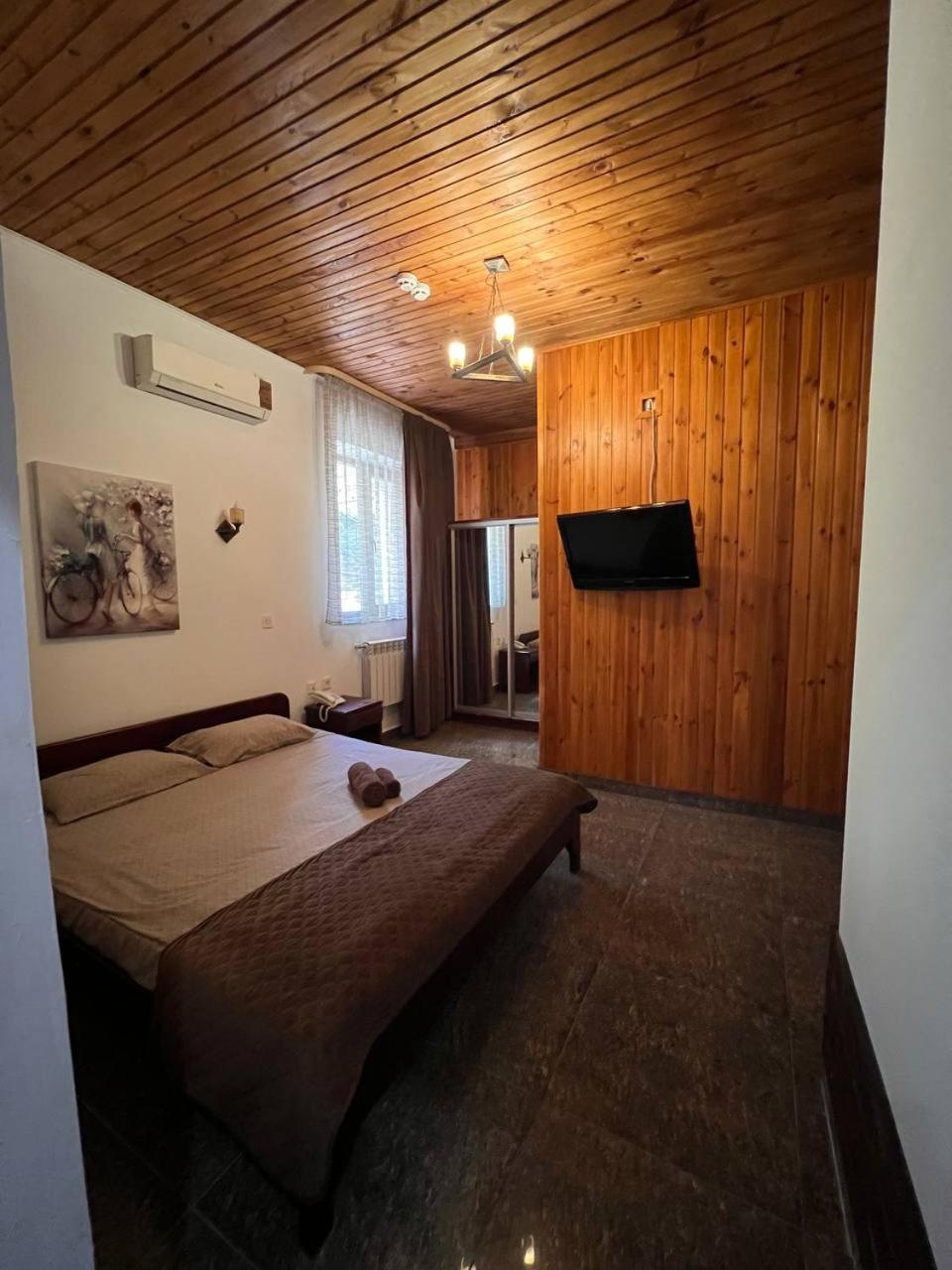 Hotel Complex Khutor à Velyka Omelyana Extérieur photo